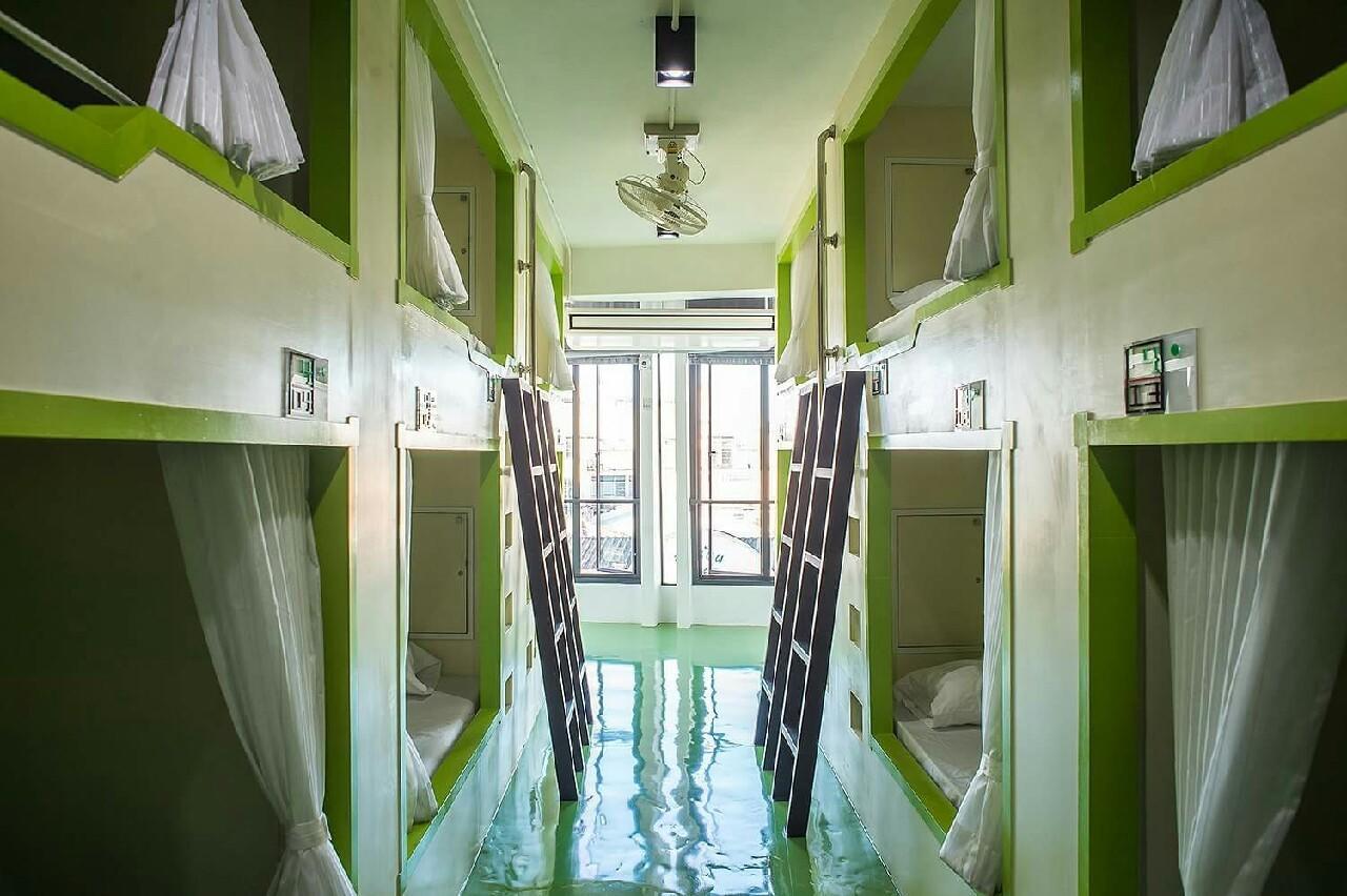The Port Hostel Surat Thani Eksteriør billede